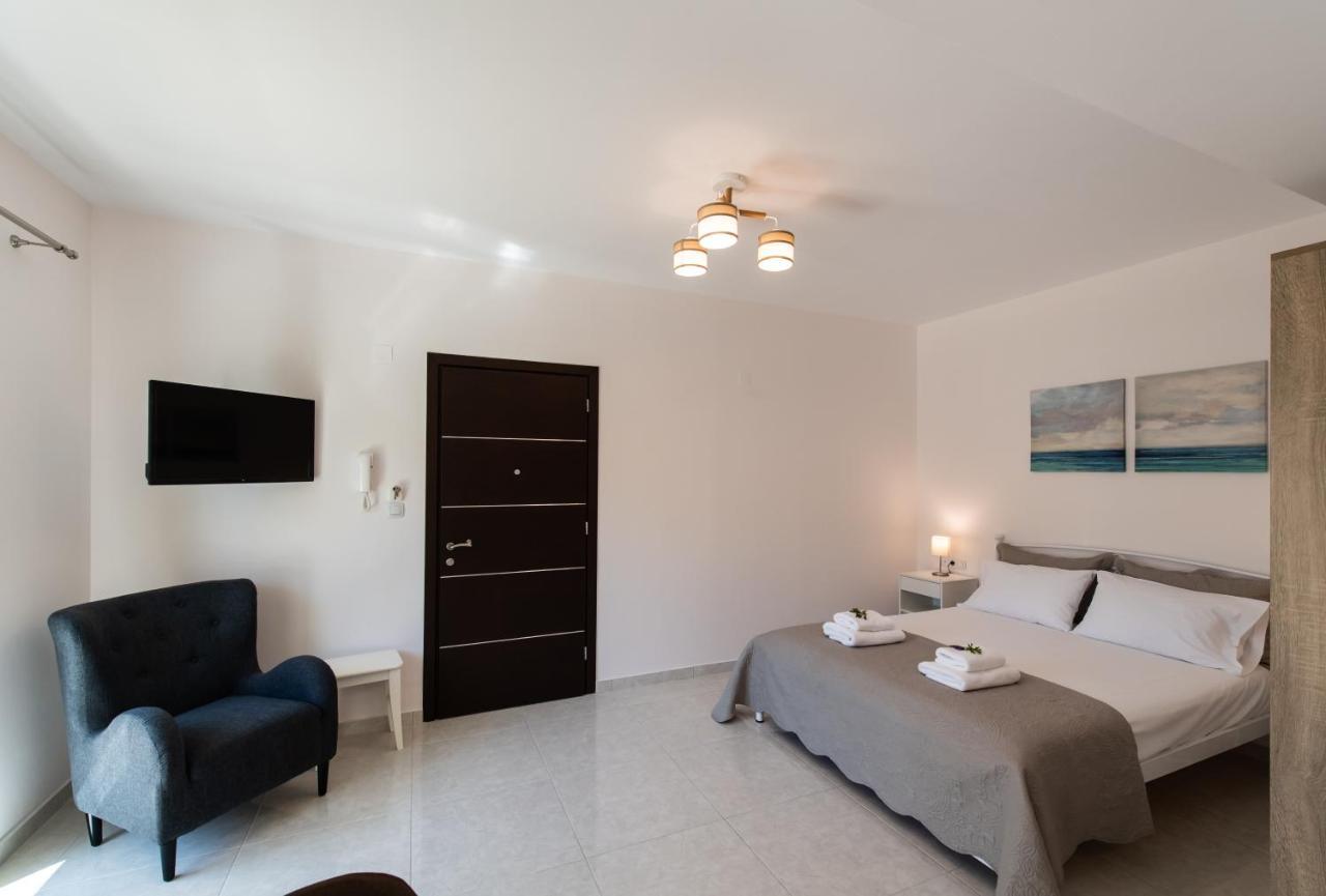Bounatsa Studios & Apartments Nydri  Bagian luar foto